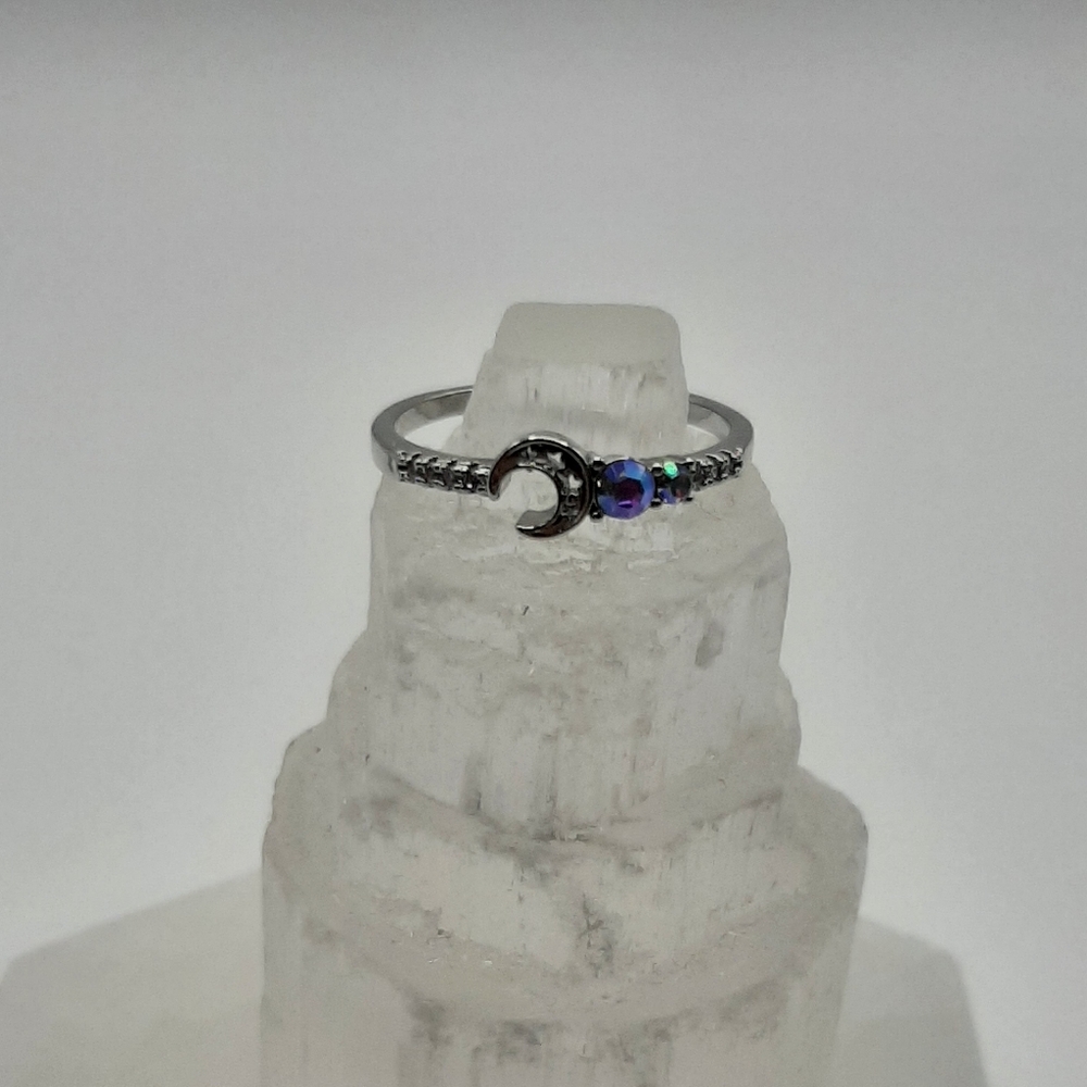 R891 Moon Ring Plated - Fragrant Jewels